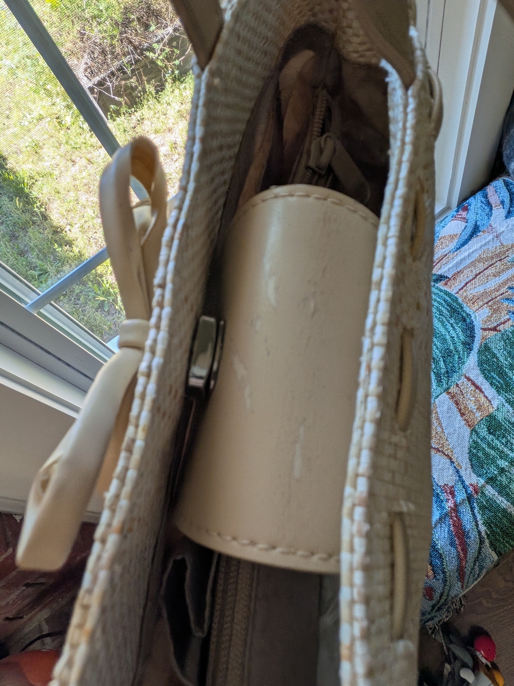 Liz Claiborne Woven Purse With Bow - Picture 5 of 15